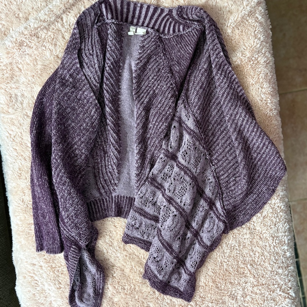 Moth sweater - Picture 2 of 4